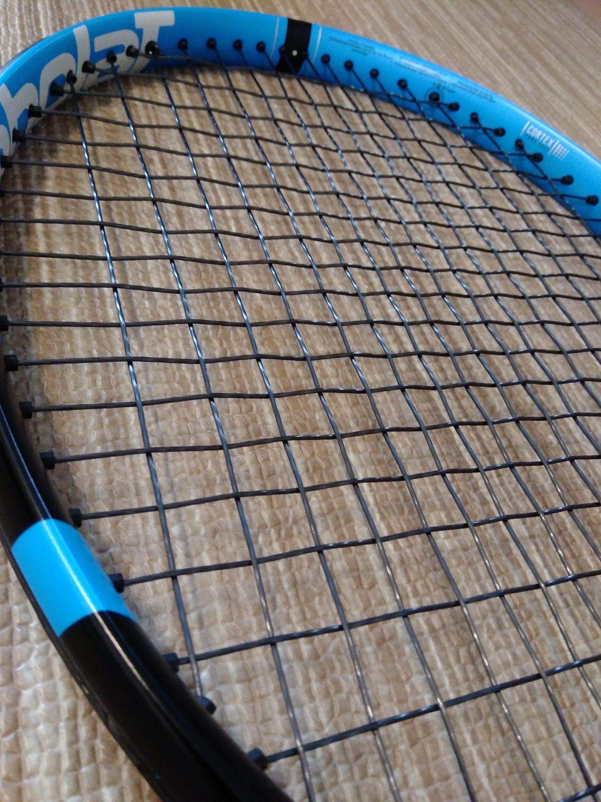 ネコポス キモニー テニス 硬式ガット SOLINCO バーブワイヤー 200Mリール KSC779R kimony スパイラル形状 メンテナンス  ラケット用品 通販