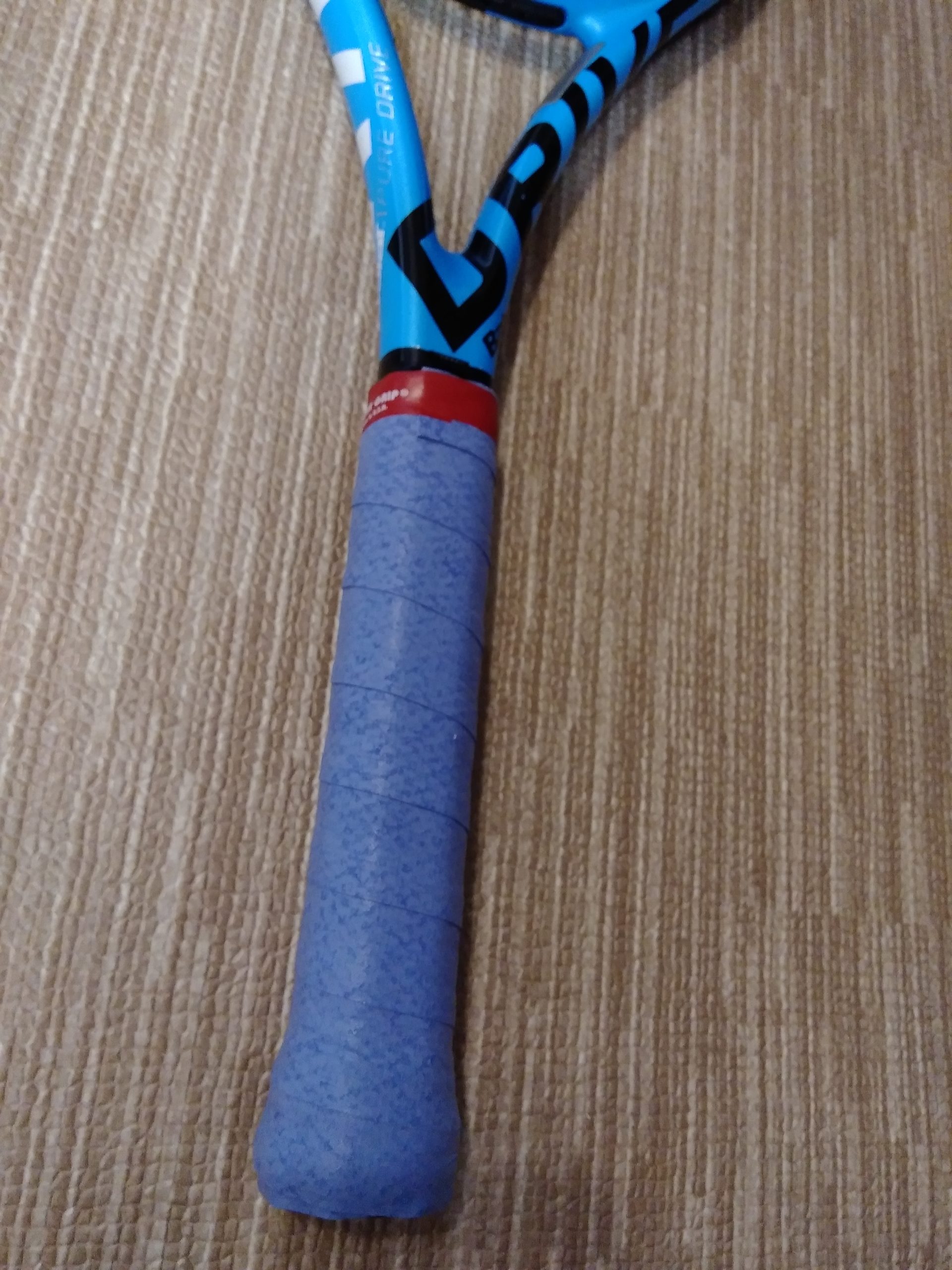 テニス用グリップテープ タフドライとトーナグリップの比較 | おすすめ